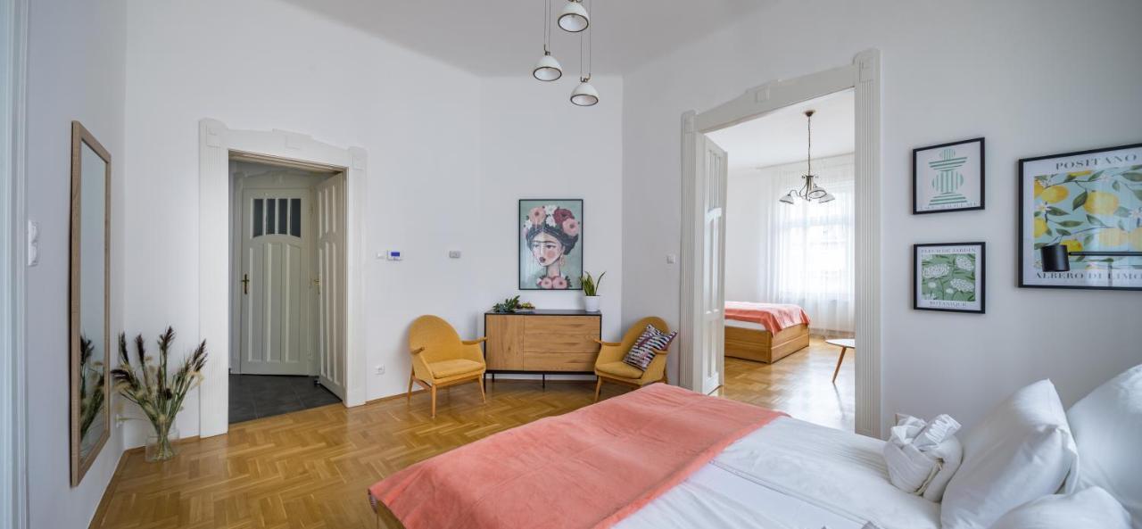 Captain Buda Apartment Budapest Kültér fotó
